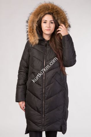 Пуховик-парка з хутром єнота 92124
